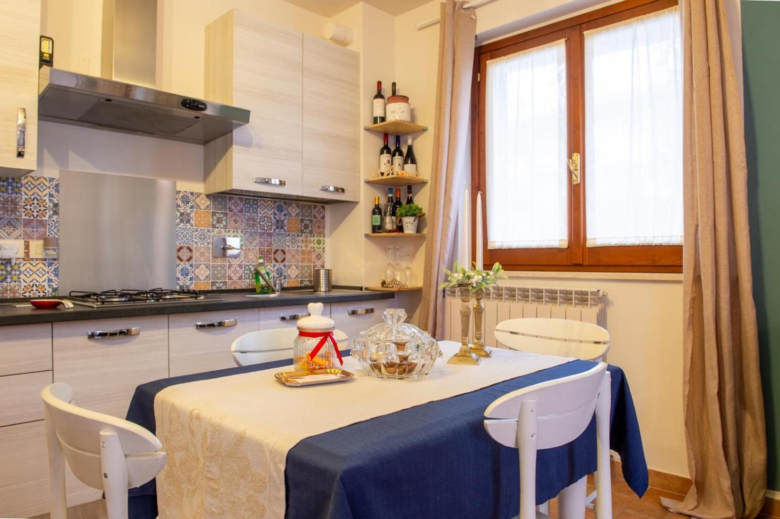 Апартаменты A Casa Di Francesco Санта-Мария-дельи-Анджели-э-деи-Мартири Экстерьер фото